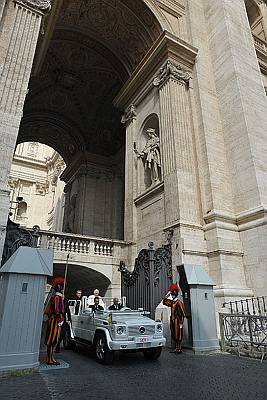 24068_21042010