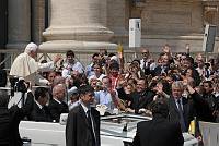 <br>UDIENZA GENERALE<br><br> - (Copyright L'OSSERVATORE ROMANO - Servizio Fotografico - photo@ossrom.va)
