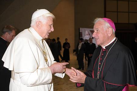 51621