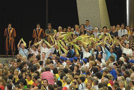 52270