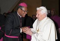 <br>- S.S. Benedetto XVI - udienza generale in aula Paolo VI <br><br> - (Copyright L'OSSERVATORE ROMANO - Servizio Fotografico - photo@ossrom.va)