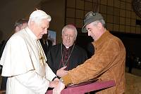 File name            	:DSC_5321.JPG<br>File size            	:2.5MB(2635416Bytes)<br>Date taken           	:2010/02/03 12:05:37<br>Image size           	:3216 x 2136<br>Resolution           	:300 x 300 dpi<br>Number of bits       	:8bit/channel<br>Protection attribute 	:Off<br>Hide Attribute       	:Off<br>Camera ID            	:N/A<br>Camera               	:NIKON D300<br>Quality mode         	:N/A<br>Metering mode        	:Center-weighted<br>Exposure mode        	:Manual<br>Speed light          	:No<br>Focal length         	:24 mm<br>Shutter speed        	:1/200second<br>Aperture             	:F3.5<br>Exposure compensation	:0 EV<br>White Balance        	:N/A<br>Lens                 	:N/A<br>Flash sync mode      	:N/A<br>Exposure difference  	:N/A<br>Flexible program     	:N/A<br>Sensitivity          	:N/A<br>Sharpening           	:N/A<br>Image Type           	:Color<br>Color Mode           	:N/A<br>Hue adjustment       	:N/A<br>Saturation Control   	:N/A<br>Tone compensation    	:N/A<br>Latitude(GPS)        	:N/A<br>Longitude(GPS)       	:N/A<br>Altitude(GPS)        	:N/A