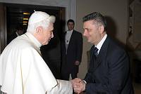 File name            	:DSC_5486.JPG<br>File size            	:2.1MB(2159778Bytes)<br>Date taken           	:2010/02/03 12:11:30<br>Image size           	:3216 x 2136<br>Resolution           	:300 x 300 dpi<br>Number of bits       	:8bit/channel<br>Protection attribute 	:Off<br>Hide Attribute       	:Off<br>Camera ID            	:N/A<br>Camera               	:NIKON D300<br>Quality mode         	:N/A<br>Metering mode        	:Center-weighted<br>Exposure mode        	:Manual<br>Speed light          	:No<br>Focal length         	:24 mm<br>Shutter speed        	:1/200second<br>Aperture             	:F3.5<br>Exposure compensation	:0 EV<br>White Balance        	:N/A<br>Lens                 	:N/A<br>Flash sync mode      	:N/A<br>Exposure difference  	:N/A<br>Flexible program     	:N/A<br>Sensitivity          	:N/A<br>Sharpening           	:N/A<br>Image Type           	:Color<br>Color Mode           	:N/A<br>Hue adjustment       	:N/A<br>Saturation Control   	:N/A<br>Tone compensation    	:N/A<br>Latitude(GPS)        	:N/A<br>Longitude(GPS)       	:N/A<br>Altitude(GPS)        	:N/A