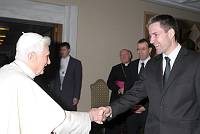 File name            	:DSC_5539.JPG<br>File size            	:1.9MB(2040159Bytes)<br>Date taken           	:2010/02/03 12:12:06<br>Image size           	:3216 x 2136<br>Resolution           	:300 x 300 dpi<br>Number of bits       	:8bit/channel<br>Protection attribute 	:Off<br>Hide Attribute       	:Off<br>Camera ID            	:N/A<br>Camera               	:NIKON D300<br>Quality mode         	:N/A<br>Metering mode        	:Center-weighted<br>Exposure mode        	:Manual<br>Speed light          	:No<br>Focal length         	:24 mm<br>Shutter speed        	:1/200second<br>Aperture             	:F3.5<br>Exposure compensation	:0 EV<br>White Balance        	:N/A<br>Lens                 	:N/A<br>Flash sync mode      	:N/A<br>Exposure difference  	:N/A<br>Flexible program     	:N/A<br>Sensitivity          	:N/A<br>Sharpening           	:N/A<br>Image Type           	:Color<br>Color Mode           	:N/A<br>Hue adjustment       	:N/A<br>Saturation Control   	:N/A<br>Tone compensation    	:N/A<br>Latitude(GPS)        	:N/A<br>Longitude(GPS)       	:N/A<br>Altitude(GPS)        	:N/A