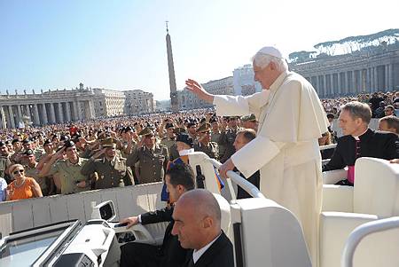 59218