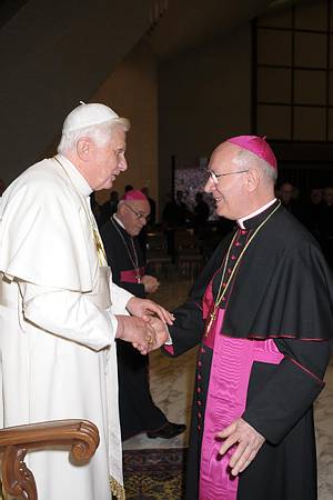 52696