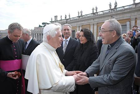 62910