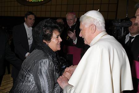 79832
