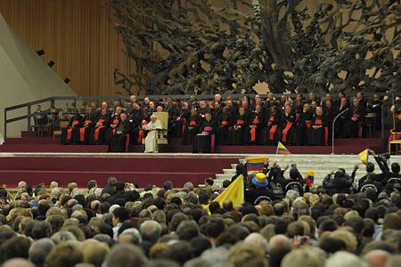 72721