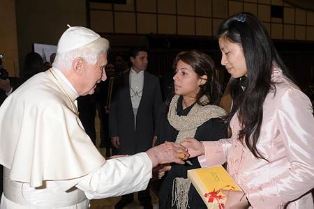 73270