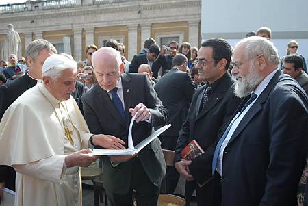 66927