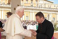 File name            	:000_9977.JPG<br>File size            	:2.0MB(2079363Bytes)<br>Date taken           	:2010/03/31 10:51:23<br>Image size           	:2784 x 1848<br>Resolution           	:300 x 300 dpi<br>Number of bits       	:8bit/channel<br>Protection attribute 	:Off<br>Hide Attribute       	:Off<br>Camera ID            	:N/A<br>Camera               	:NIKON D700<br>Quality mode         	:N/A<br>Metering mode        	:Matrix<br>Exposure mode        	:Manual<br>Speed light          	:No<br>Focal length         	:24 mm<br>Shutter speed        	:1/320second<br>Aperture             	:F7.1<br>Exposure compensation	:0 EV<br>White Balance        	:N/A<br>Lens                 	:N/A<br>Flash sync mode      	:N/A<br>Exposure difference  	:N/A<br>Flexible program     	:N/A<br>Sensitivity          	:N/A<br>Sharpening           	:N/A<br>Image Type           	:Color<br>Color Mode           	:N/A<br>Hue adjustment       	:N/A<br>Saturation Control   	:N/A<br>Tone compensation    	:N/A<br>Latitude(GPS)        	:N/A<br>Longitude(GPS)       	:N/A<br>Altitude(GPS)        	:N/A