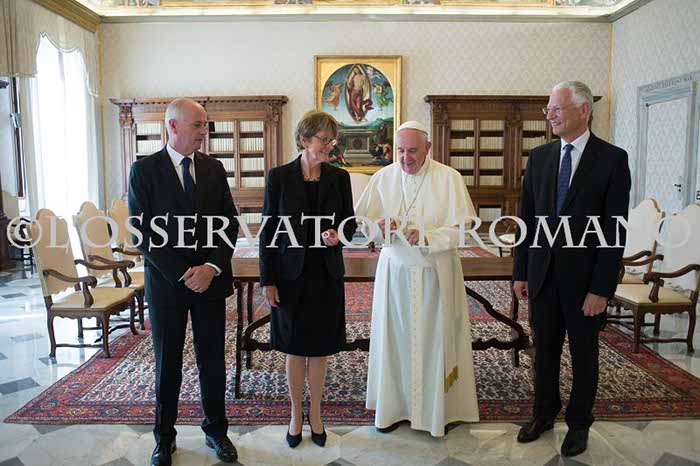 %_tempFileName00877_18092015%