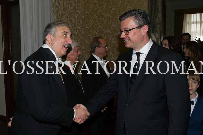 %_tempFileName01755_07042016%