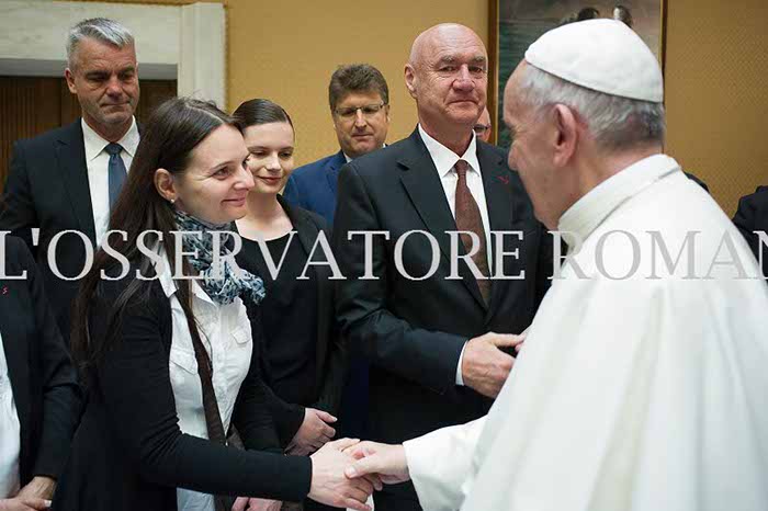 %_tempFileName00660_20042016%