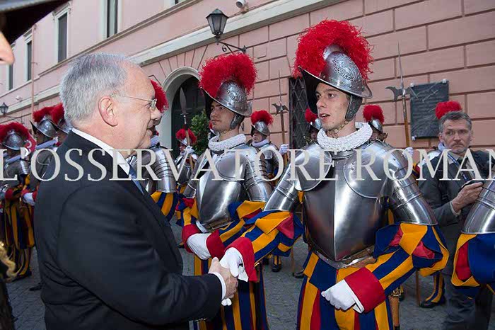 %_tempFileName05885_06052016%