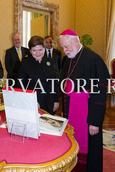 %_tempFileName03267_13052016%