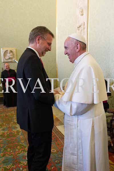 %_tempFileName01685_04062016%