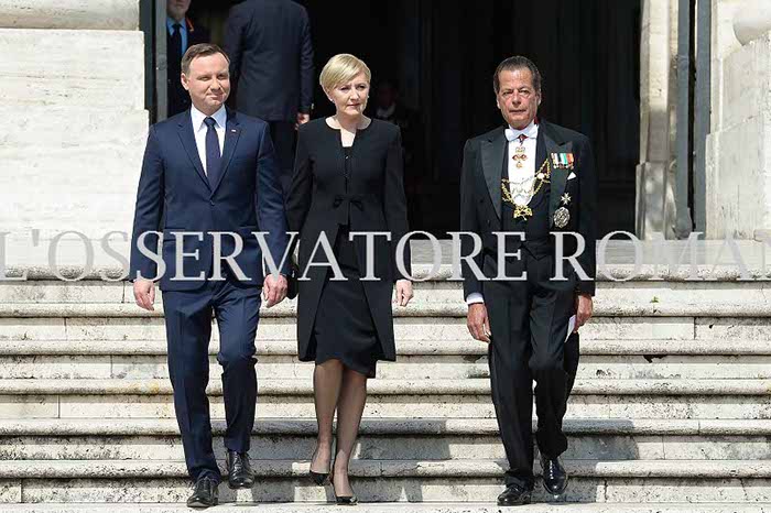 %_tempFileName00864_05062016%