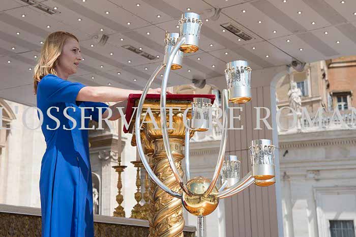 %_tempFileName01882_05062016%