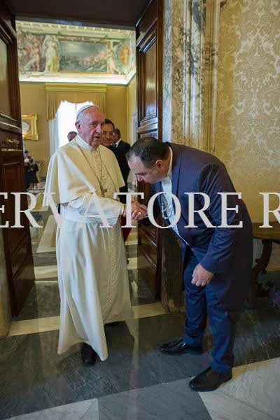 %_tempFileName00734_17062016%