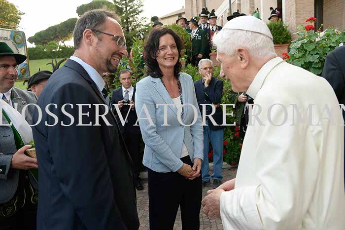 %_tempFileName04002_29062016%