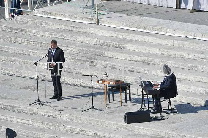 %_tempFileName00533_03092016%