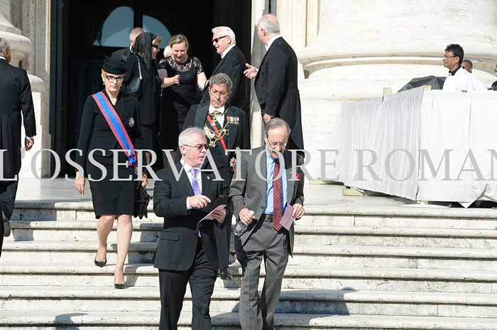 %_tempFileName00842_04092016%