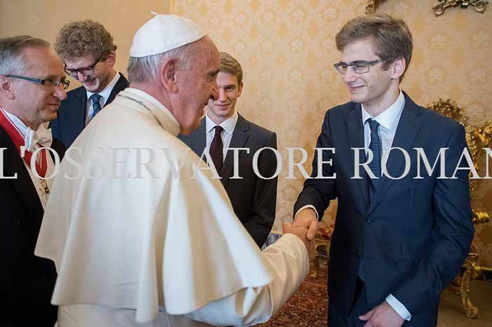 %_tempFileName01657_10102016%