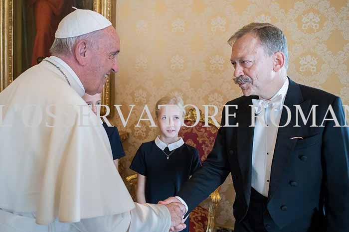 %_tempFileName01686_10102016%