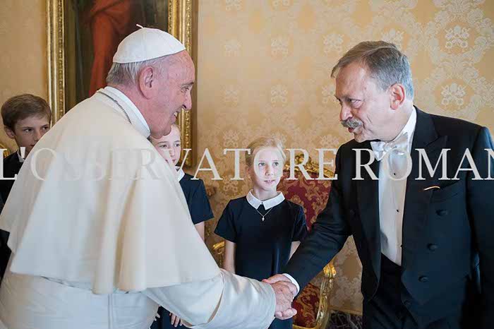 %_tempFileName01687_10102016%