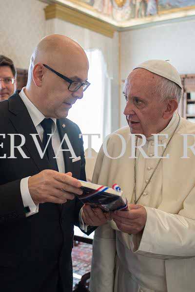 %_tempFileName00135_10102016%