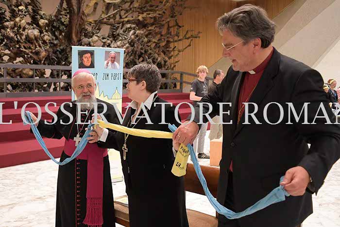 %_tempFileName01103_13102016%