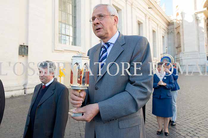 %_tempFileName01661_16102016%