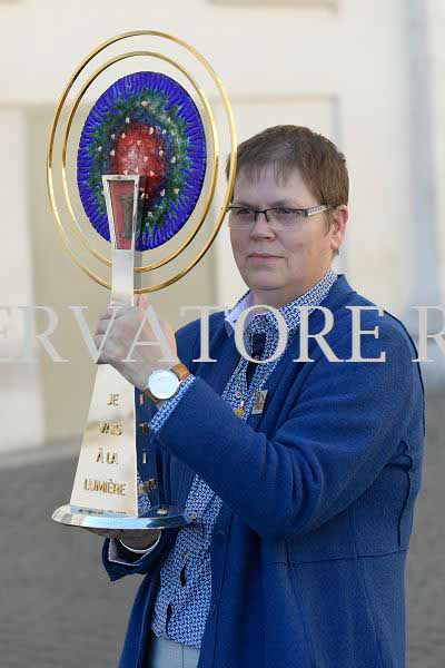 %_tempFileName01671_16102016%