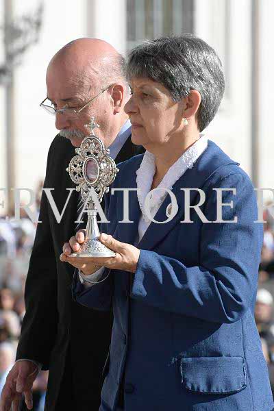 %_tempFileName01899_16102016%