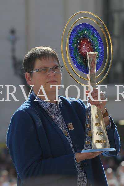 %_tempFileName01908_16102016%