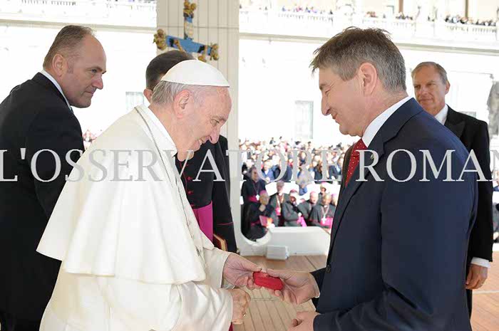 %_tempFileName03566_22102016%