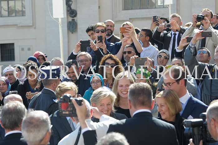 %_tempFileName08287_22102016%