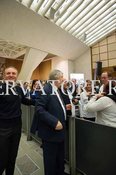 %_tempFileName00033_26112016%