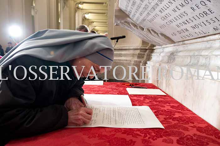 %_tempFileName04056_01122016%