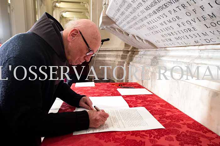 %_tempFileName04272_01122016%