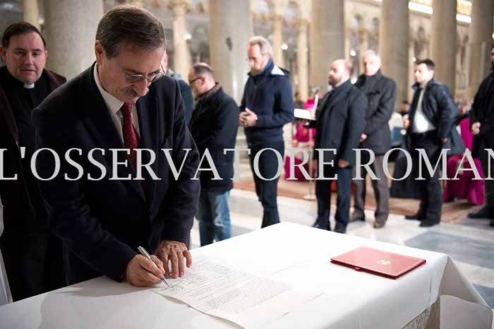 %_tempFileName00749_14122016%