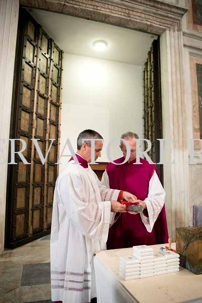 %_tempFileName00876_14122016%