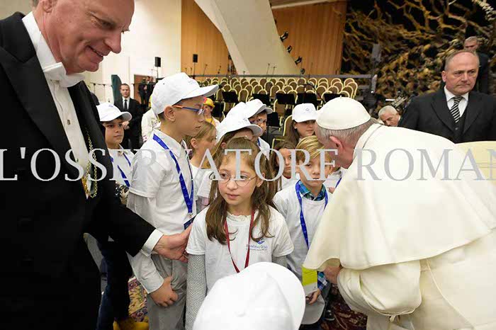 %_tempFileName04941_15122016%