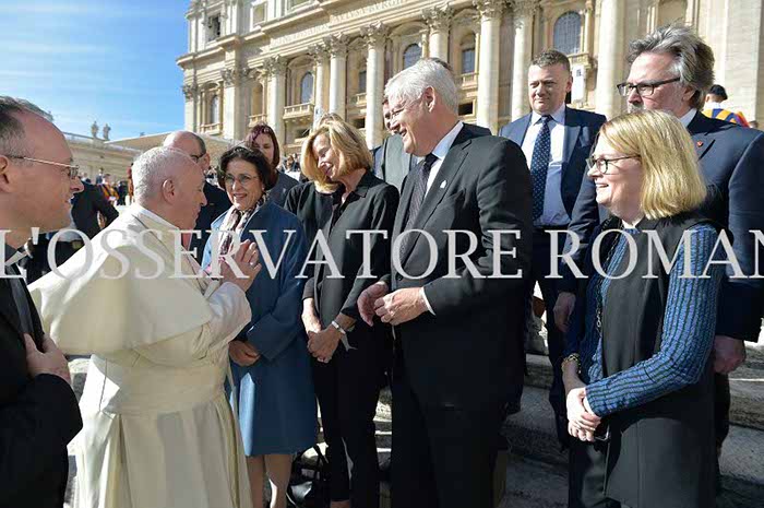 %_tempFileName348459_25102017%