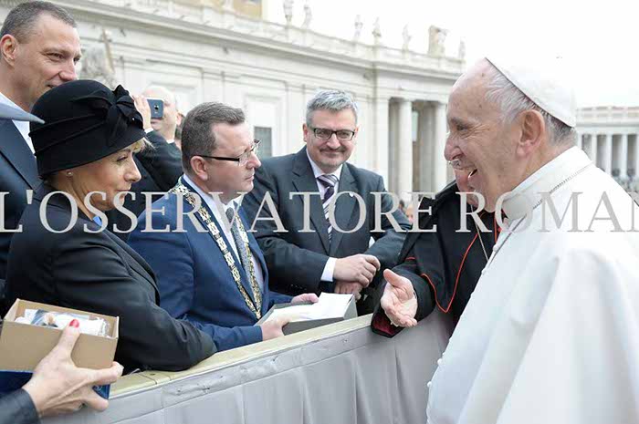 %_tempFileName370103_15112017%