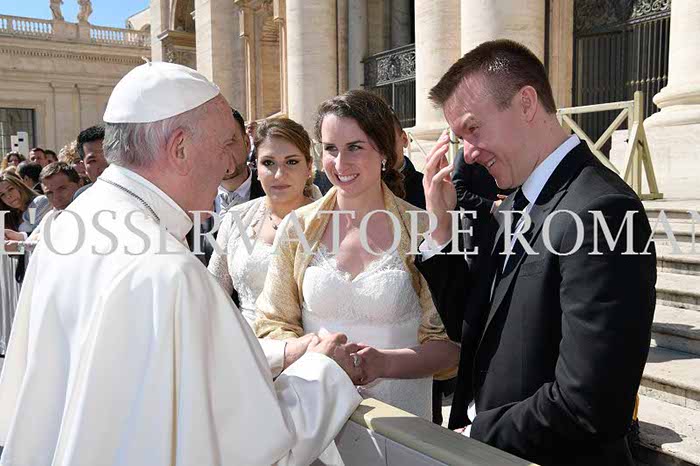 %_tempFileName092699_29032017%