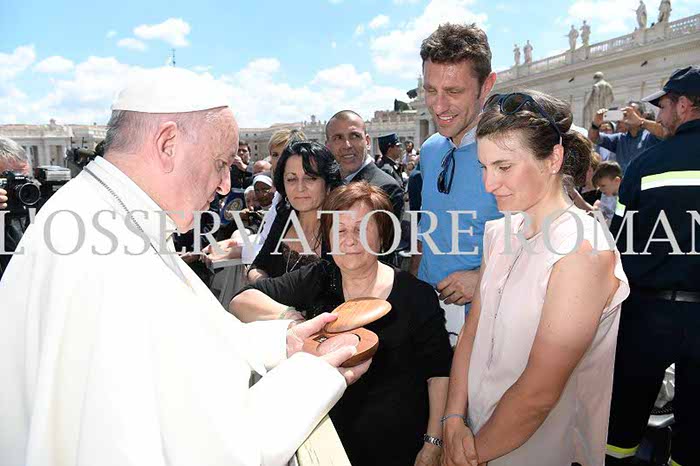 %_tempFileName163252_10052017%