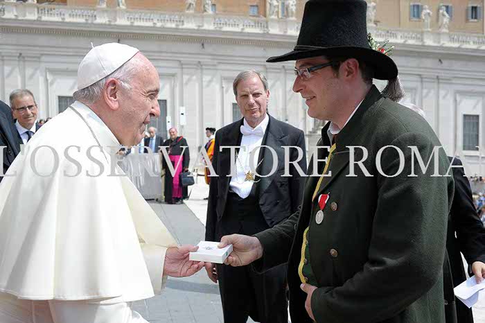 %_tempFileName181611_24052017%